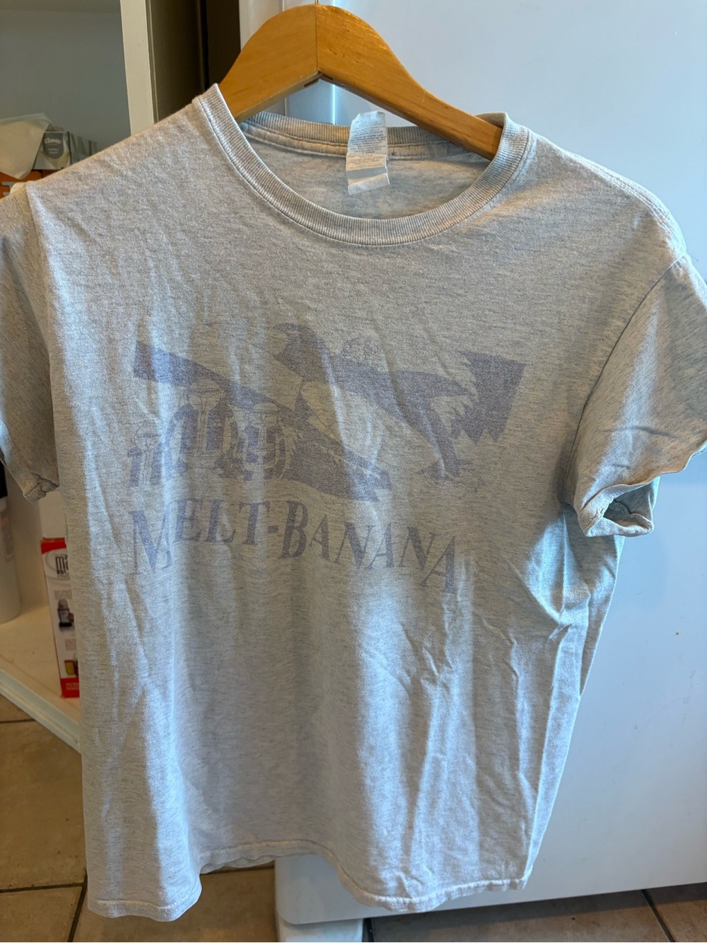 Melt-Banana band tee size small